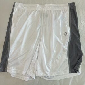 And 1 Playground Legend Basketball Gym Shorts White/Grey size 3XL NWT MENS.